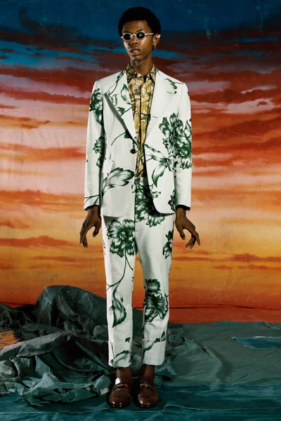 Look 43